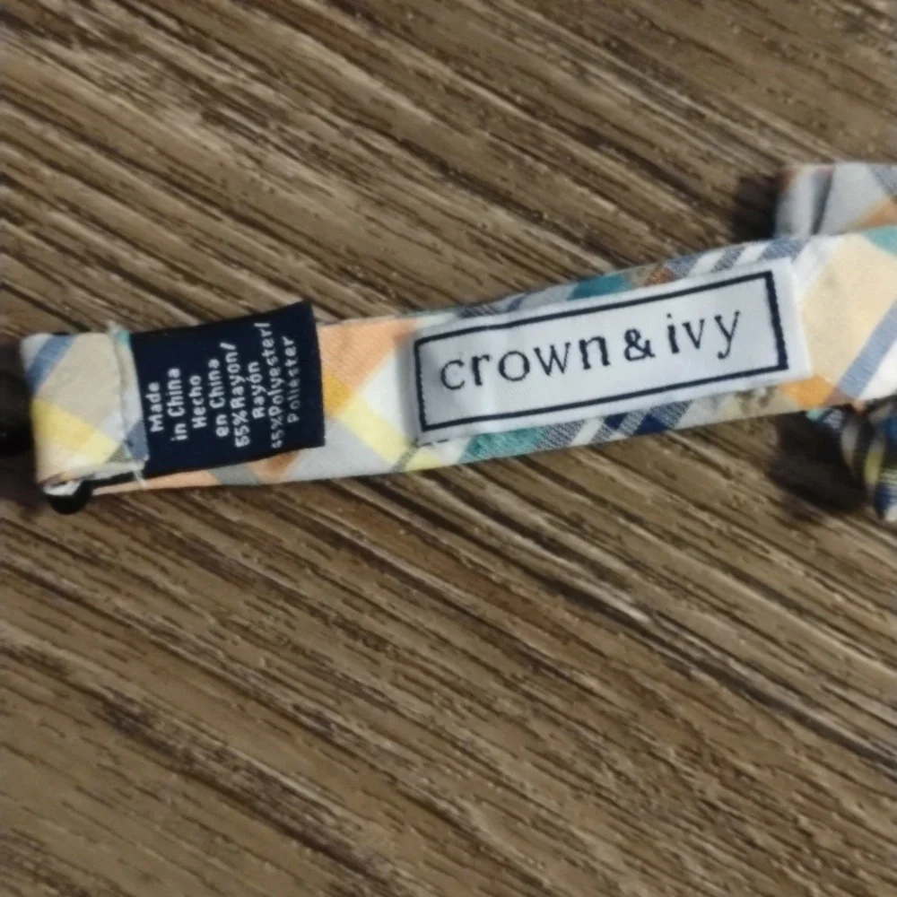 5/$20 Boys Crown and Ivy adjustable bow tie